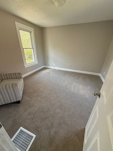 108 Alden St, Springfield, MA 01109
