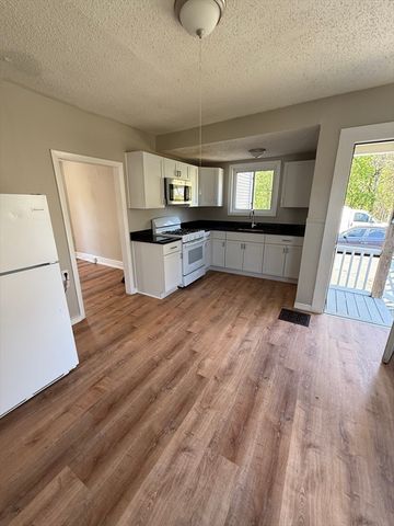 108 Alden St, Springfield, MA 01109