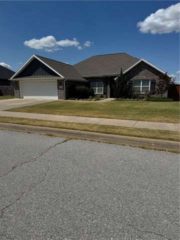 510 Buffalo Gap Drive, Siloam Springs, AR 72761