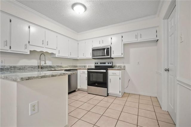 2865 Barlett Drive, Mobile, AL 36608