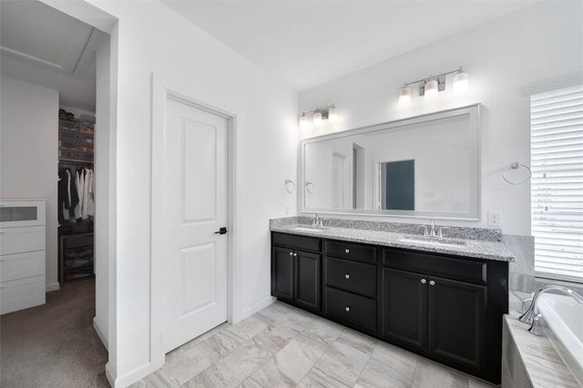8710 Strongoak Lane, Houston, TX 77055