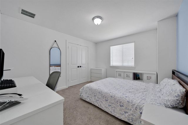 8710 Strongoak Lane, Houston, TX 77055