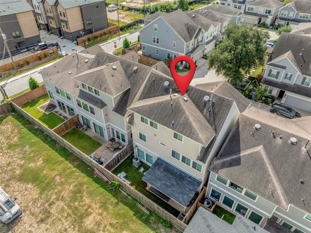 8710 Strongoak Lane, Houston, TX 77055