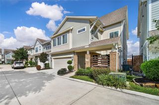 8710 Strongoak Lane, Houston, TX 77055
