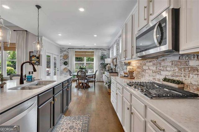 413 Carmichael Circle, Canton, GA 30115