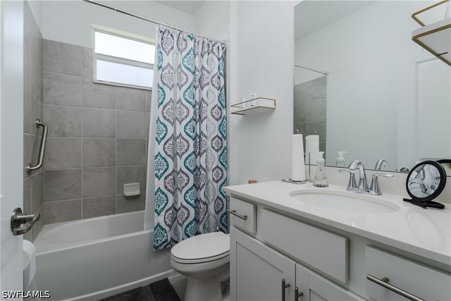 2140 Dragonfruit WAY, Naples, FL 34120