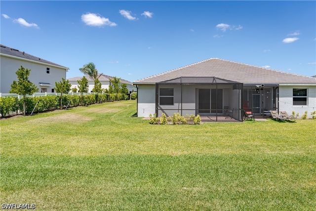 2140 Dragonfruit WAY, Naples, FL 34120