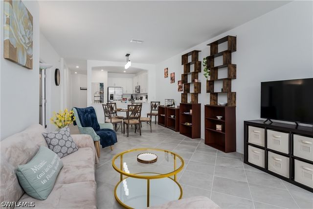 2140 Dragonfruit WAY, Naples, FL 34120