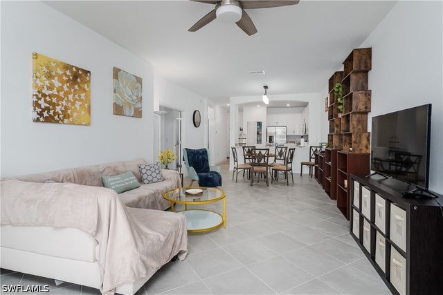 2140 Dragonfruit WAY, Naples, FL 34120