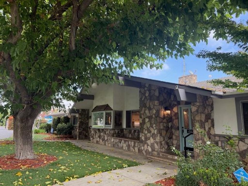 8740 N Willow, Clovis, CA 93619
