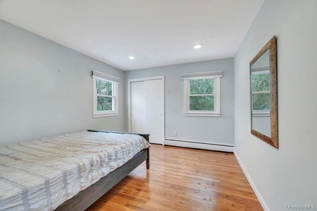 10 Hunting Hill Road, Woodbury, NY 11797