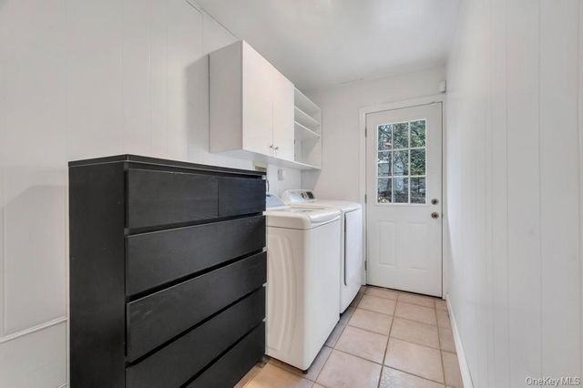 10 Hunting Hill Road, Woodbury, NY 11797