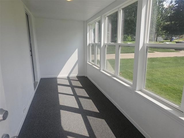 1325 Maplewood Drive NE, Cedar Rapids, IA 52402