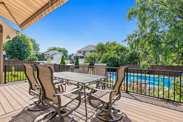 1310 Woodcrest Avenue, Shoreview, MN 55126