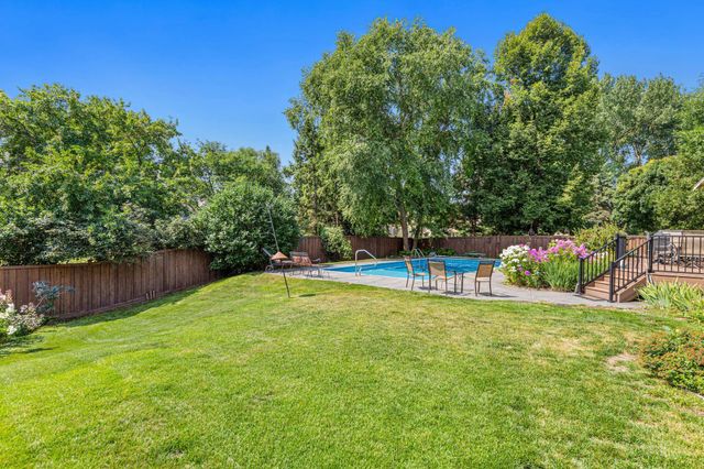 1310 Woodcrest Avenue, Shoreview, MN 55126