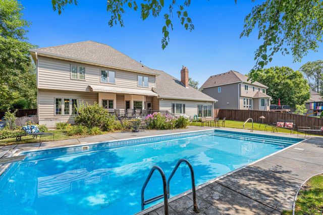 1310 Woodcrest Avenue, Shoreview, MN 55126