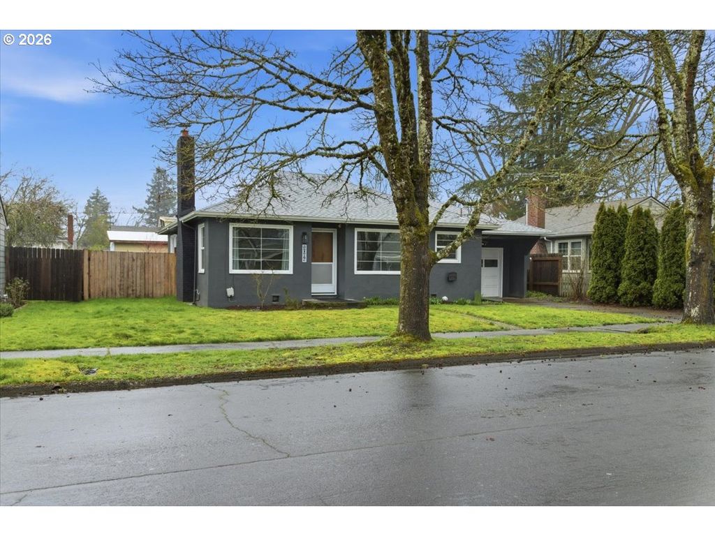 1084 24TH St, Salem, OR 97301