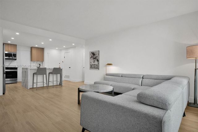 3505 S Ocean Dr 808, Hollywood, FL 33019