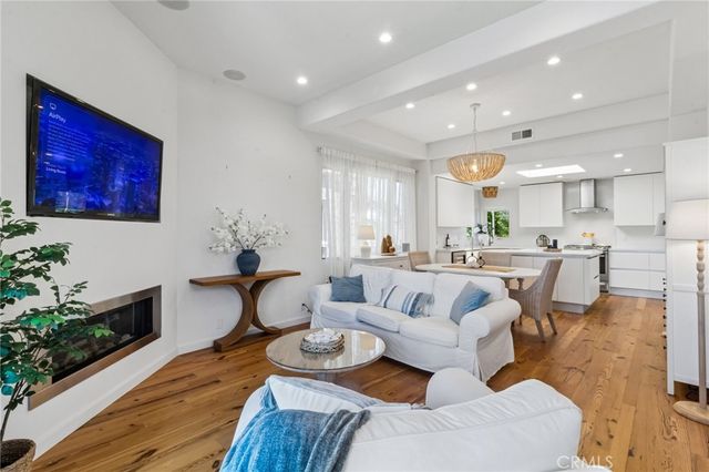 6512 Surfside Lane, Carlsbad, CA 92011
