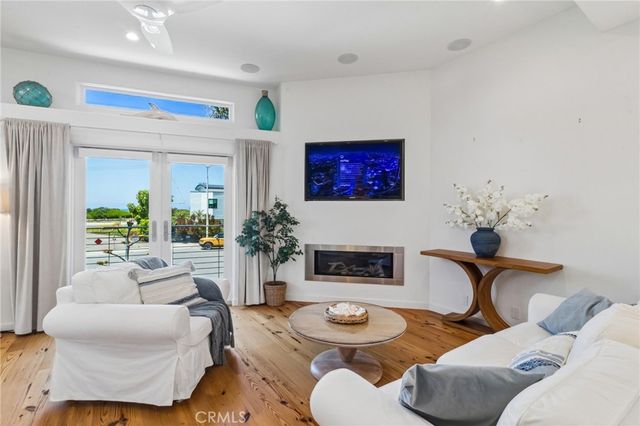 6512 Surfside Lane, Carlsbad, CA 92011