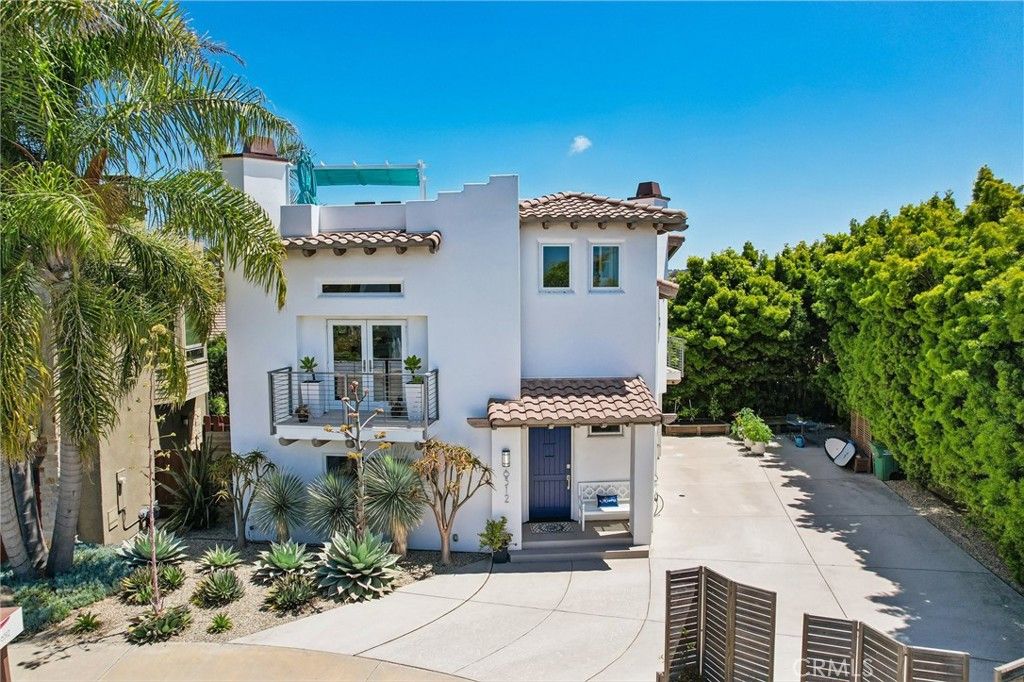 Image 1 of property listing at 6512 Surfside Lane, Carlsbad, CA 92011