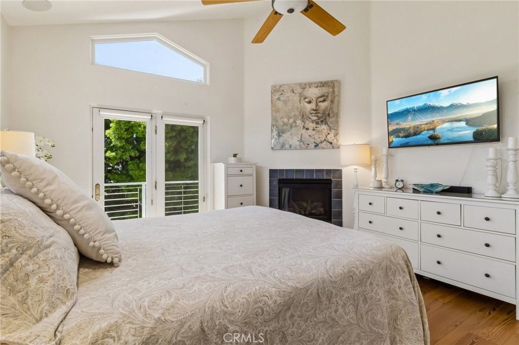 Image 15 of property listing at 6512 Surfside Lane, Carlsbad, CA 92011