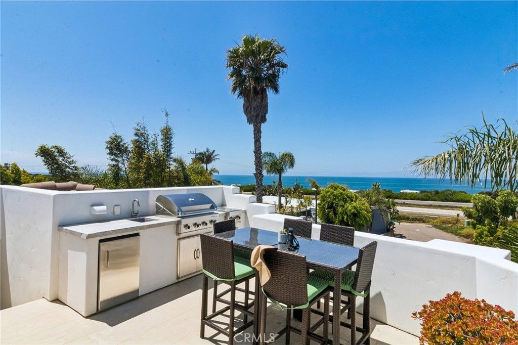 Image 28 of property listing at 6512 Surfside Lane, Carlsbad, CA 92011
