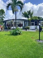 4415 Round Table Court, Boynton Beach, FL 33436