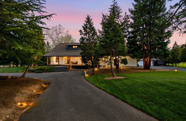 155 Morton Way, Jacksonville, OR 97530