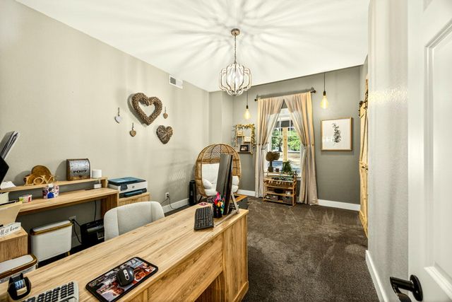 155 Morton Way, Jacksonville, OR 97530