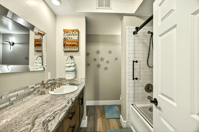 155 Morton Way, Jacksonville, OR 97530