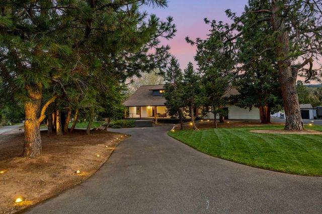 155 Morton Way, Jacksonville, OR 97530