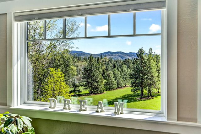 155 Morton Way, Jacksonville, OR 97530