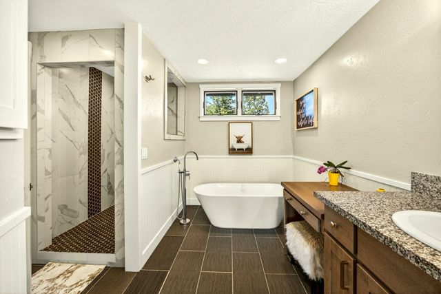 155 Morton Way, Jacksonville, OR 97530