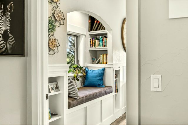 155 Morton Way, Jacksonville, OR 97530