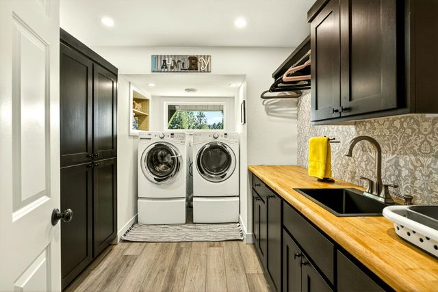 155 Morton Way, Jacksonville, OR 97530