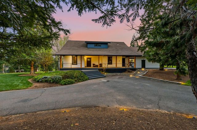 155 Morton Way, Jacksonville, OR 97530