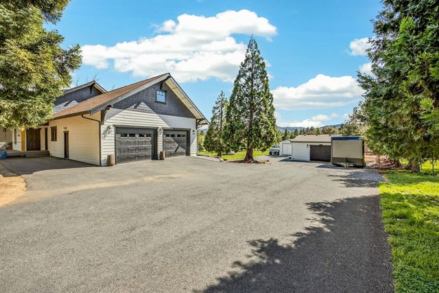 155 Morton Way, Jacksonville, OR 97530