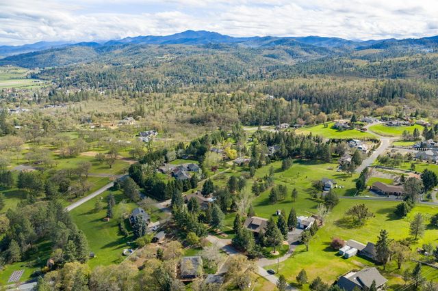 155 Morton Way, Jacksonville, OR 97530