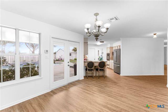 201 Parsons Road, Victoria, TX 77904