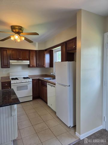 8 Chester Court, Edison, NJ 08817