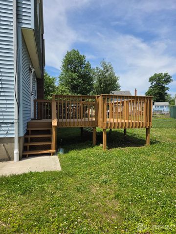 8 Chester Court, Edison, NJ 08817