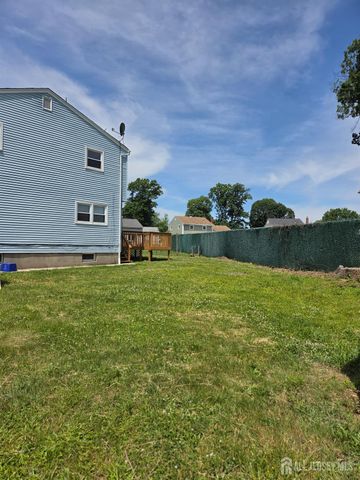 8 Chester Court, Edison, NJ 08817