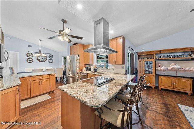 873 Ripley Terrace NE, Palm Bay, FL 32907