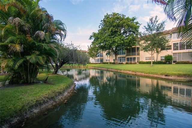 5171 W Oakland Park Boulevard, Lauderdale Lakes, FL 33313