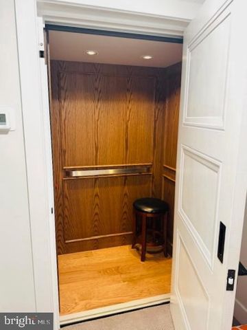 2001 HYVIEW TERRACE, Fort Washington, PA 19034