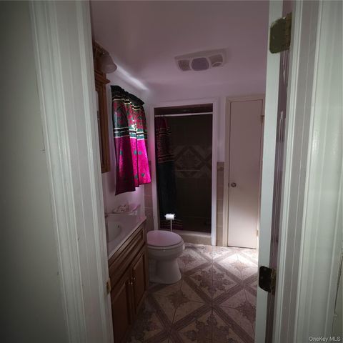 11122 203rd Street, Saint Albans, NY 11412