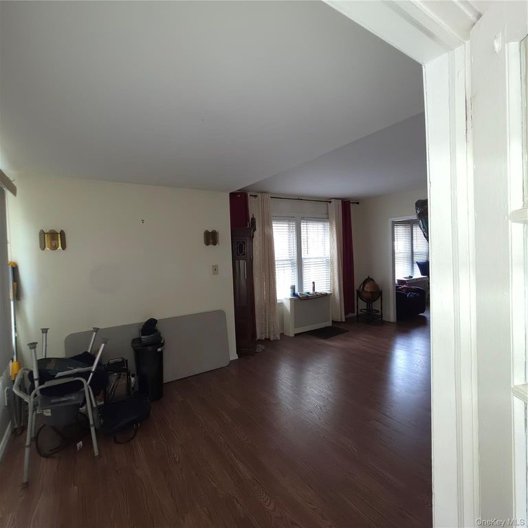 11122 203rd Street, Saint Albans, NY 11412 — photo 4