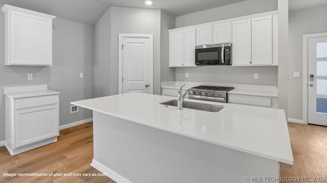 7513 N 154th East Avenue, Owasso, OK 74055