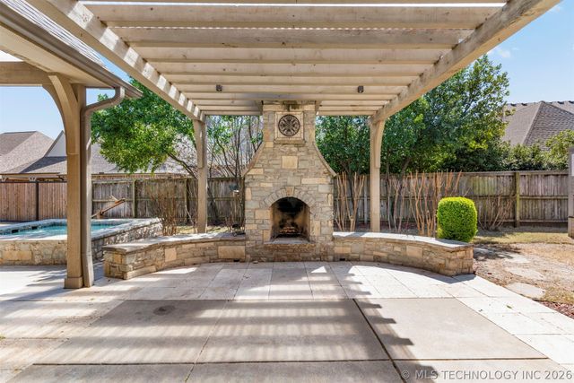 10875 S 94th East Place, Bixby, OK 74133